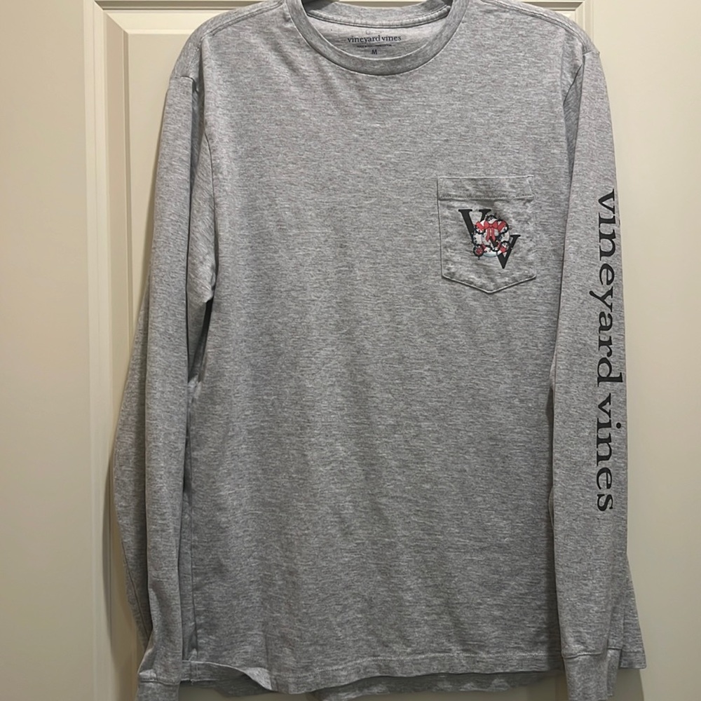 Vineyard Vines Long sleeve grey T-Shirt, Size Medium